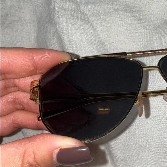 Louis Vuitton Gold Frame Sunglasses - Picture 8 of 8